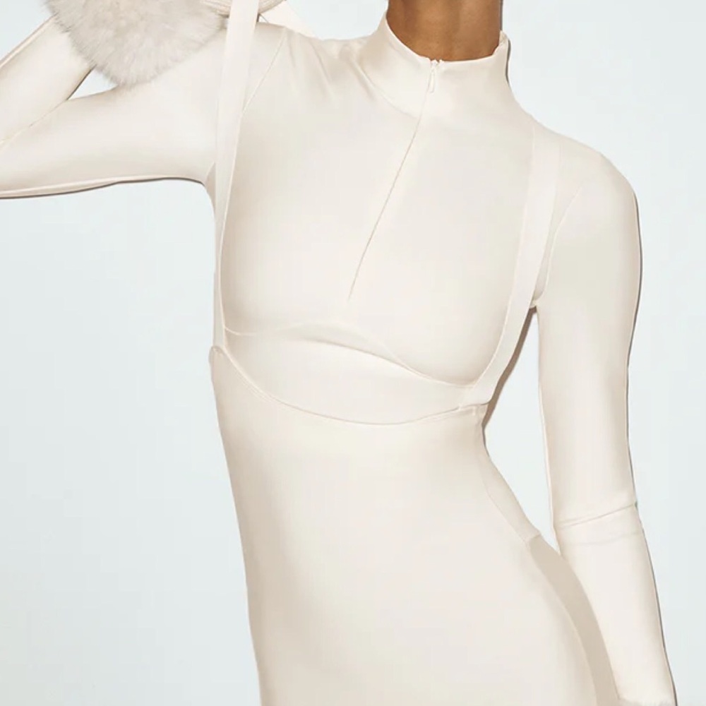 Alo Yoga Airlift Winter Warm Ski Time Long Sleeve Ivory XS